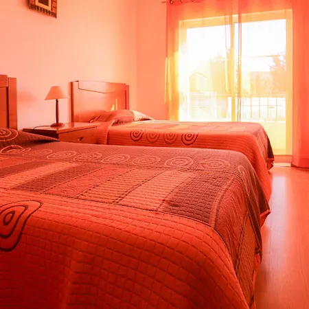 Tio Pedro - Swimming Pool - For Families- By Bedzy Albufeira